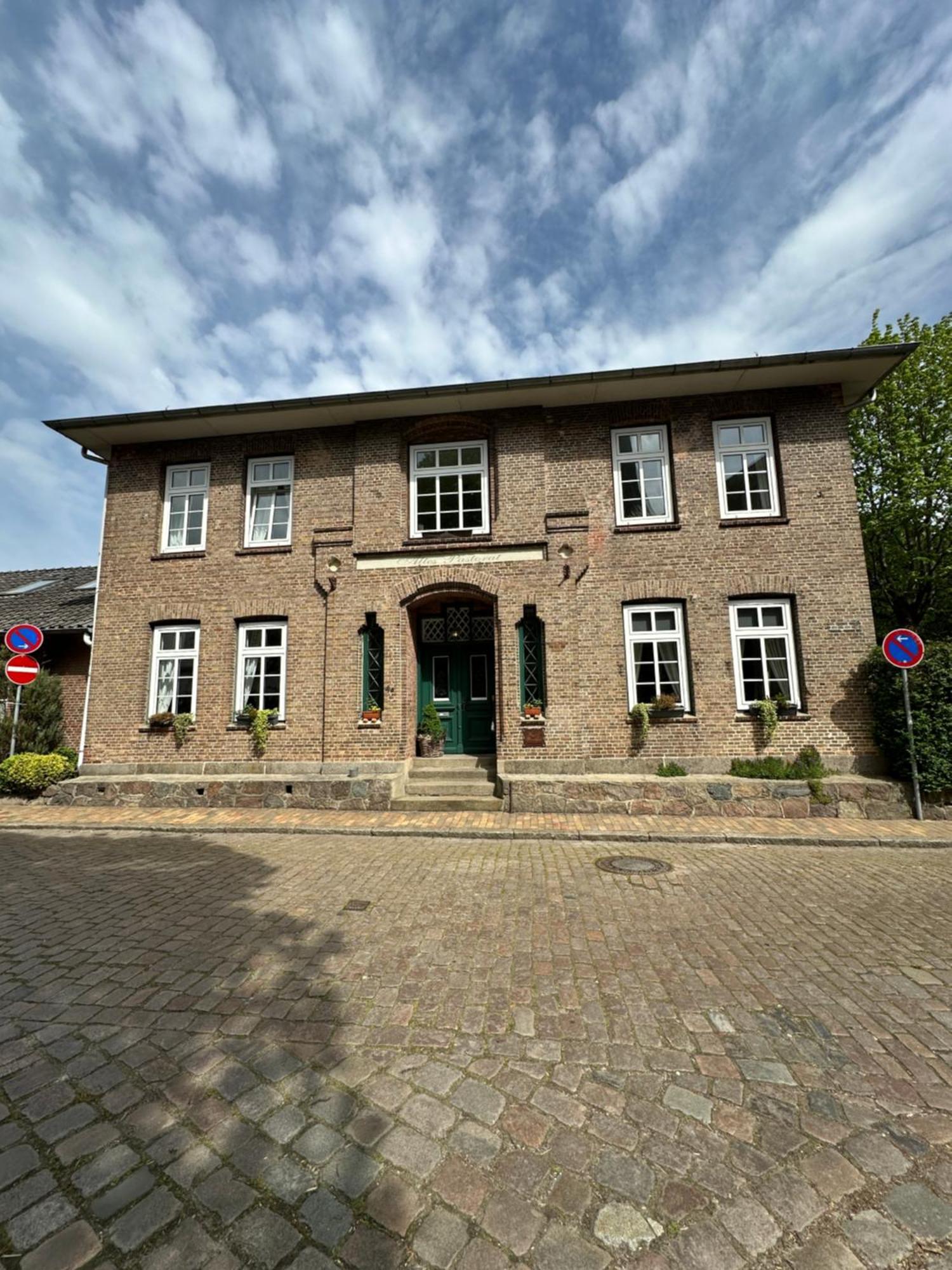 Altes Pastorat Barmstedt Exterior foto